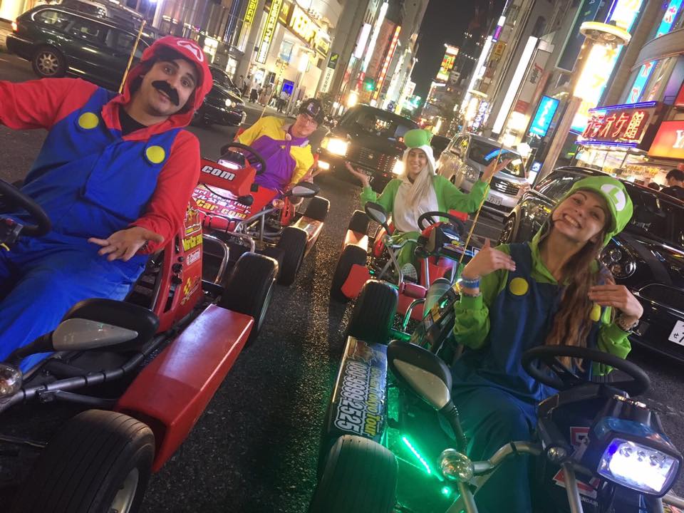 You can now drive through Paris on the Mario Kart Tour - TokyVideo